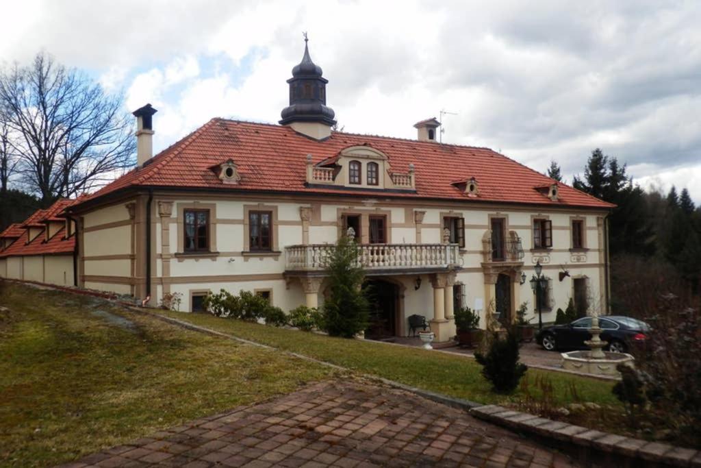 Zamecek Zdiky - Moderni Maly Apartman Bujanov Экстерьер фото