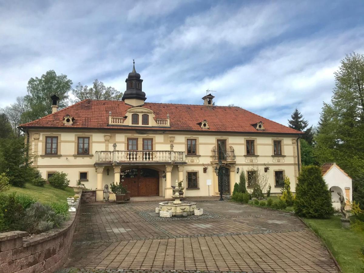 Zamecek Zdiky - Moderni Maly Apartman Bujanov Экстерьер фото